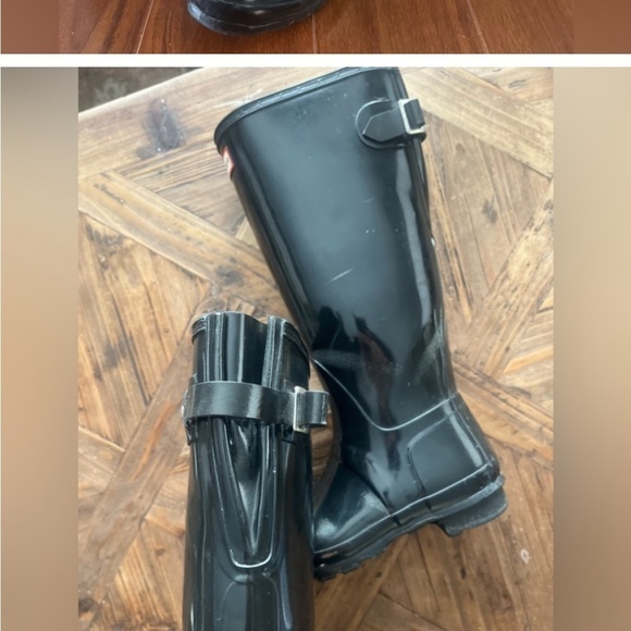 (Marks on front)Hunter Tall Glossy Adjustable Boots - Picture 6 of 8